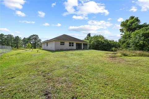 723 Newell St E, Lehigh Acres FL - photo 17 of 22