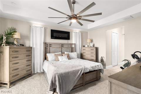 302 NW 32nd Pl, Cape Coral FL - photo 19 of 45