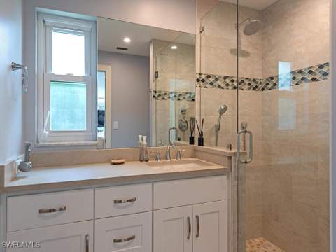595 Wedge Dr, Naples FL - photo 15 of 17