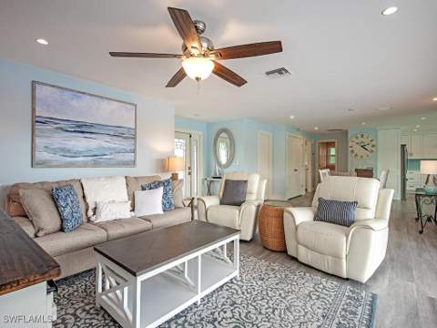 595 Wedge Dr, Naples FL - photo 7 of 17