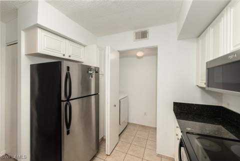 8290 Ibis Club Ln 902, Naples FL - photo 11 of 38