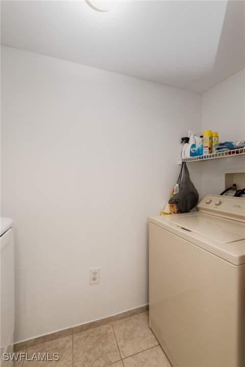 8290 Ibis Club Ln 902, Naples FL - photo 23 of 38