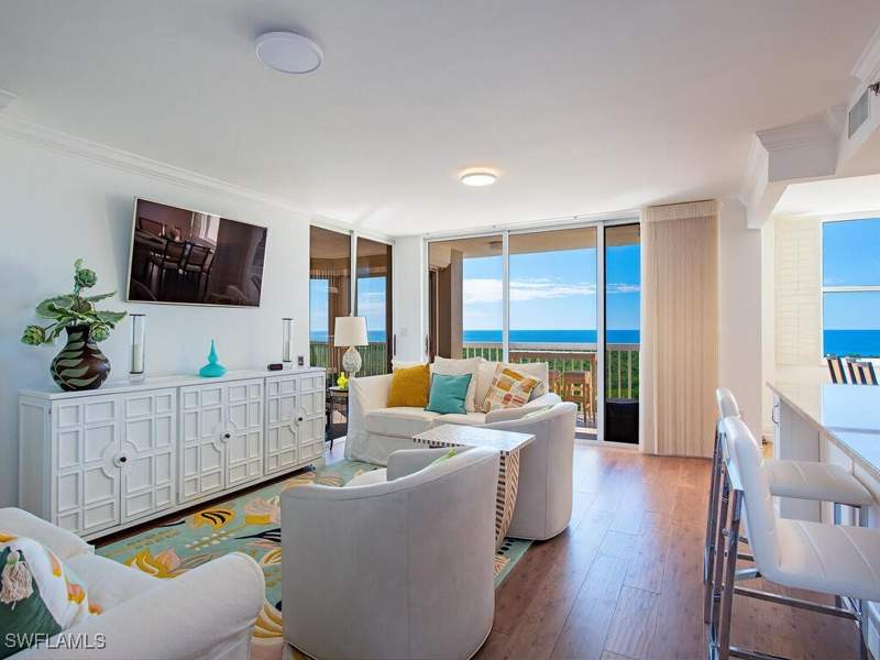 2 bedroom Condominium at 6585 Nicholas Blvd 1102, St Kitts, Naples — photo 3