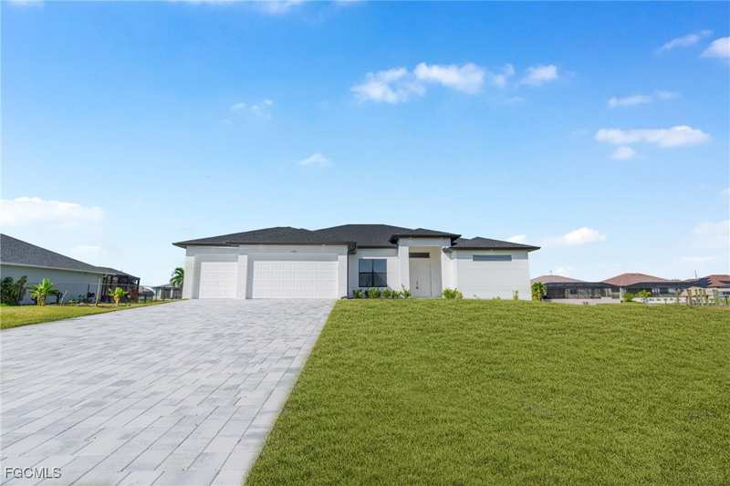 3 bedroom SingleFamilyResidence at 1438 NW 38th Pl, Cape Coral, Cape Coral — photo 1
