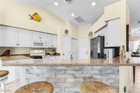 3433 SW 7th Ln, Cape Coral FL - photo 12 of 28