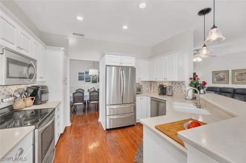 2165 Hawksridge Dr 1302, Naples FL - photo 10 of 24