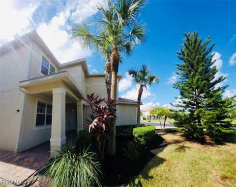 11079 Sparkleberry Dr S, Fort Myers FL - photo 7 of 50
