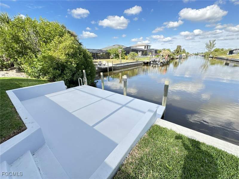3 bedroom SingleFamilyResidence at 3915 Kismet Pkwy W, Cape Coral, Cape Coral — photo 5