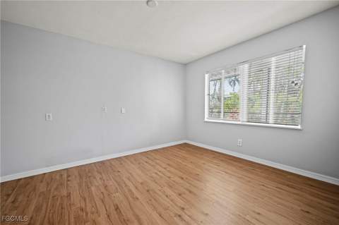 1570 Avion Pl, Naples FL - photo 17 of 31