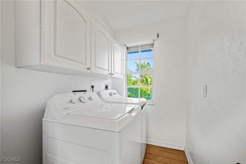 1570 Avion Pl, Naples FL - photo 21 of 31
