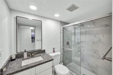 16478 Timberlakes Dr 103, Fort Myers FL - photo 22 of 41
