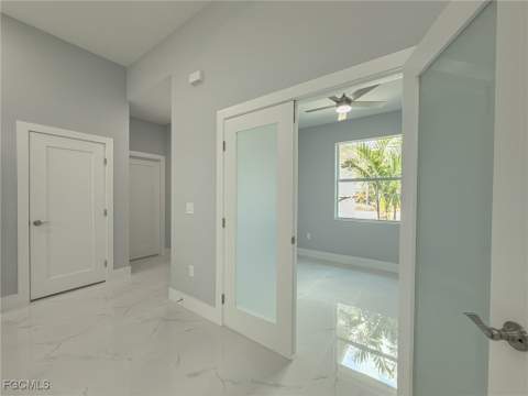 6137 Higgins Ave, Fort Myers FL - photo 23 of 32