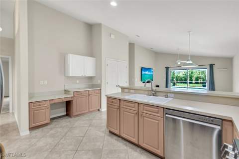 15645 Beachcomber Ave, Fort Myers FL - photo 13 of 33