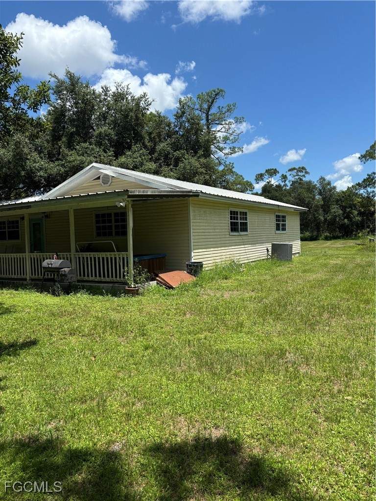3 bedroom SingleFamilyResidence at 1451 Pollywog DR, HIGH PINES ESTATES, Labelle — photo 3
