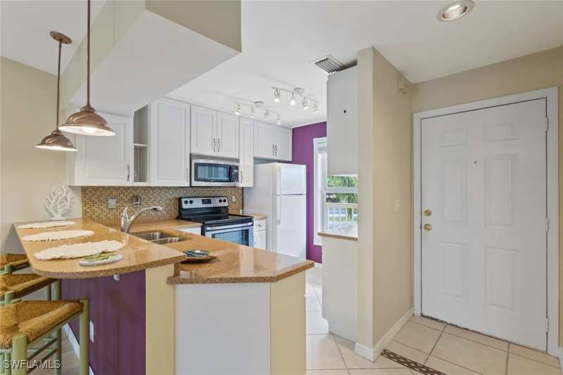 2 bedroom Condominium at 1305 Mainsail Dr 1013, Mainsail, Naples — photo 1