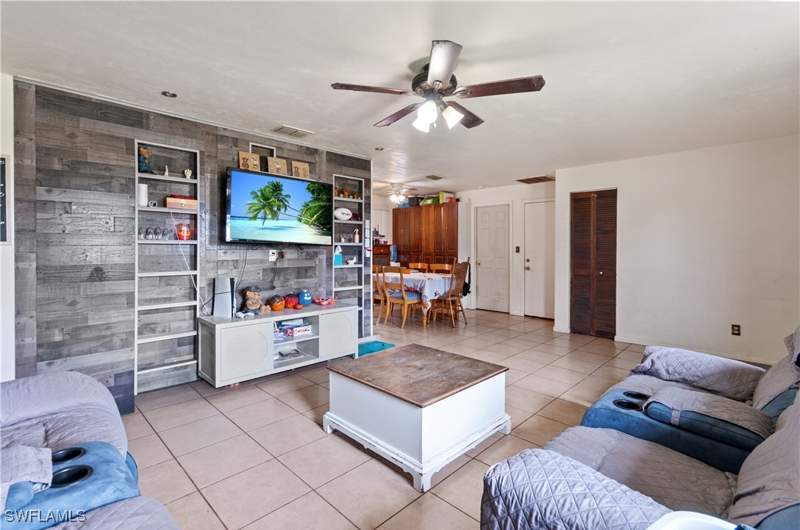 3 bedroom SingleFamilyResidence at 404 Irving Ave, Lehigh Acres, Lehigh Acres — photo 5