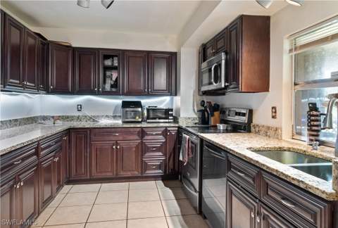 404 Irving Ave, Lehigh Acres FL - photo 6 of 16