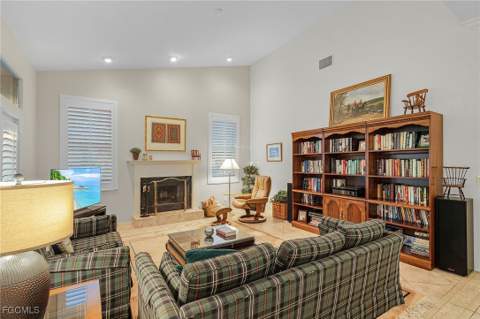 15661 Fiddlesticks Blvd, Fort Myers FL - photo 10 of 42