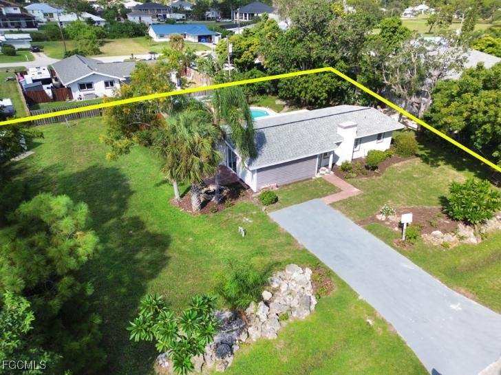 3 bedroom SingleFamilyResidence at 4970 Riverside Dr, Estero River Heights, Estero — photo 5