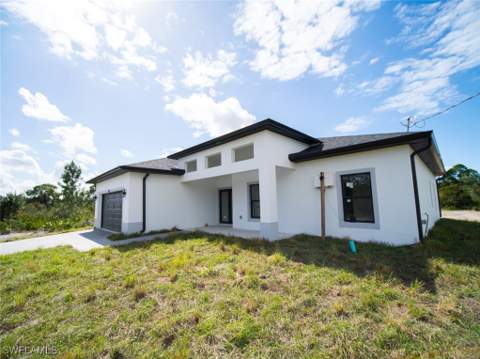 1515 Cortez Ave, Lehigh Acres FL - photo 12 of 14