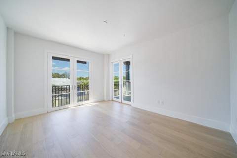 780 5th Ave S 305, Naples FL - photo 16 of 37