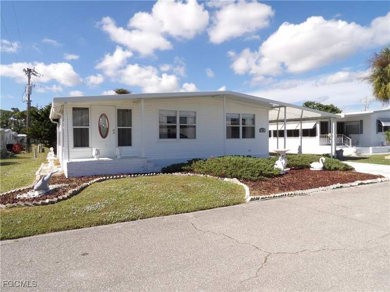 2 bedroom ManufacturedHome at 301 Twig Ct N, Forest Park Mobile Home, North Fort Myers — photo 1