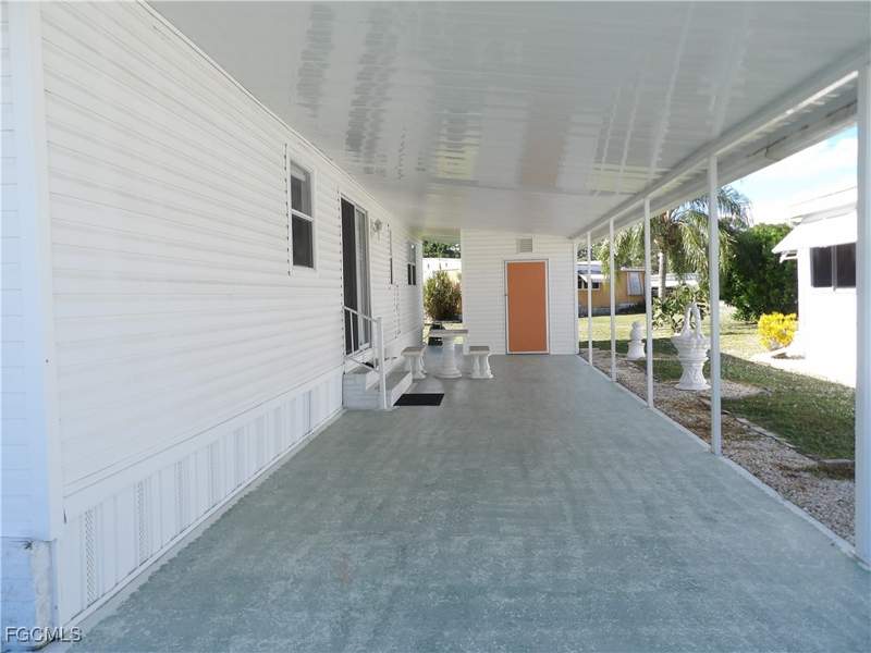 2 bedroom ManufacturedHome at 301 Twig Ct N, Forest Park Mobile Home, North Fort Myers — photo 2