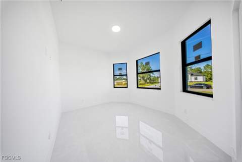 2621 42nd St W, Lehigh Acres FL - photo 13 of 26