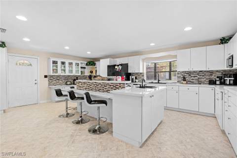 3042 Mango St, Fort Myers FL - photo 10 of 25