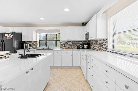3042 Mango St, Fort Myers FL - photo 11 of 25