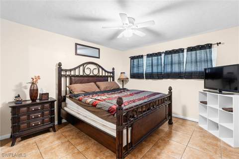 3042 Mango St, Fort Myers FL - photo 17 of 25