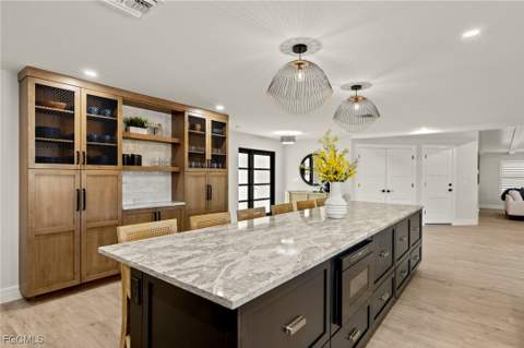 930 Kings Crown Dr, Sanibel FL - photo 12 of 50