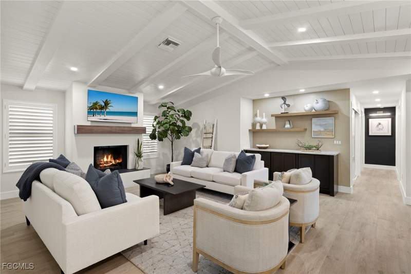 4 bedroom SingleFamilyResidence at 930 Kings Crown Dr, Shell Harbor, Sanibel — photo 4