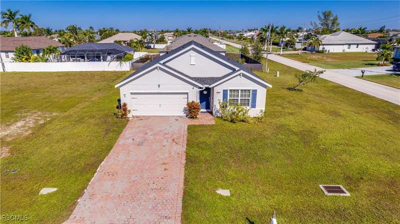 4 bedroom SingleFamilyResidence at 1103 SW 47th St, Cape Coral, Cape Coral — photo 1