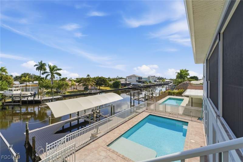 3 bedroom SingleFamilyResidence at 12304 Boat Shell Dr, Matlacha Isles, Matlacha Isles — photo 4