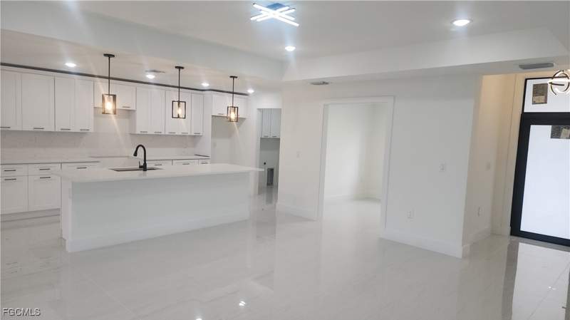 3 bedroom SingleFamilyResidence at 2615 40th St W, Lehigh Acres, Lehigh Acres — photo 4