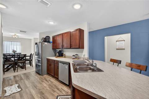 1511 NE 13th Ter, Cape Coral FL - photo 13 of 24