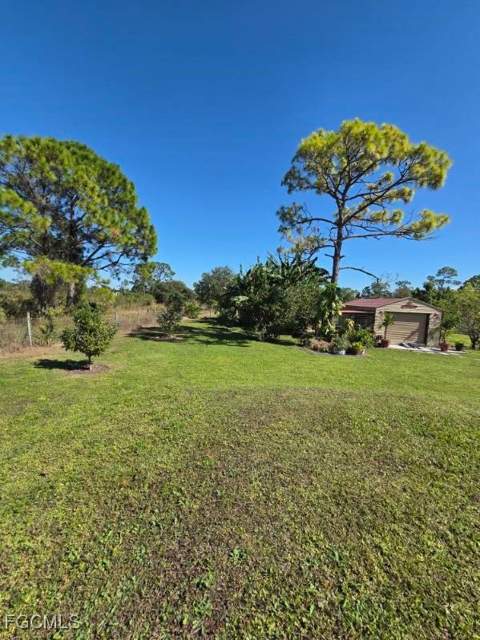 1860 Poinsettia Ave, Lehigh Acres FL - photo 15 of 48