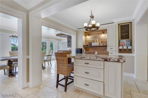 431 Ibis Way, Naples FL - photo 11 of 38