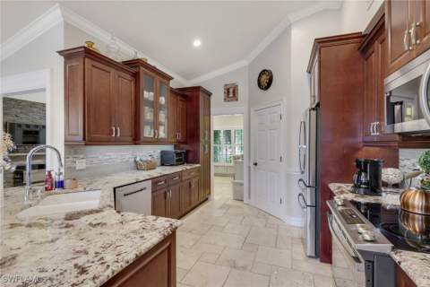 431 Ibis Way, Naples FL - photo 21 of 38