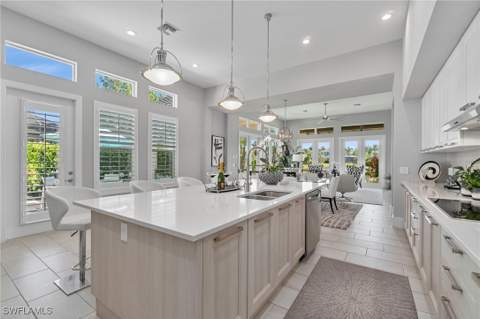 14714 Leeward Dr, Naples FL - photo 10 of 50