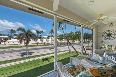 2500 Gulf Shore Blvd N N4, Naples FL - photo 14 of 27