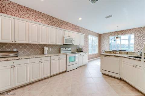 21900 Longleaf Trail Dr, Estero FL - photo 10 of 45