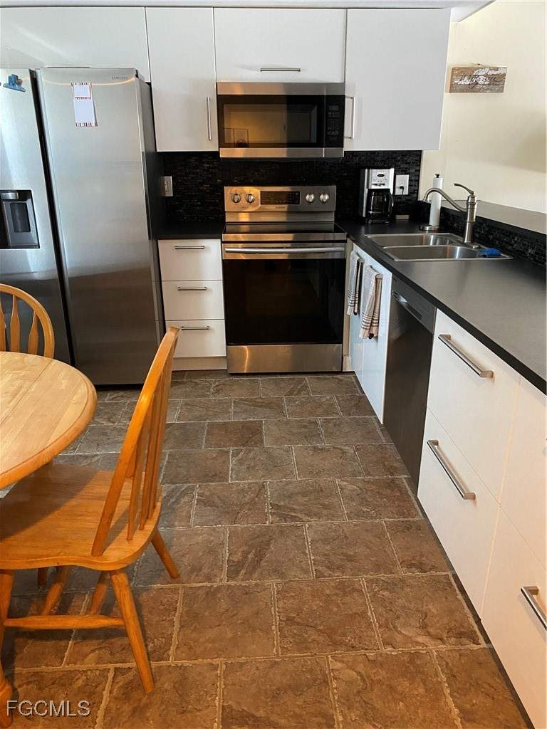 2 bedroom Condominium at 1521 SW 47th Ter 103, Southern Palms, Cape Coral — photo 4