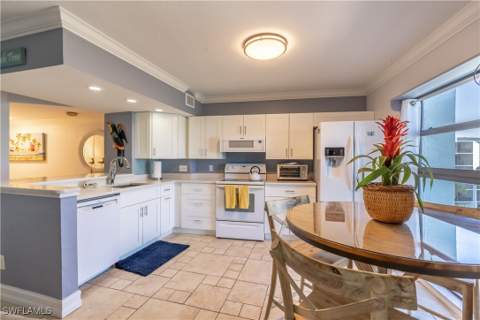 1085 Bald Eagle Dr E505, Marco Island FL - photo 9 of 50