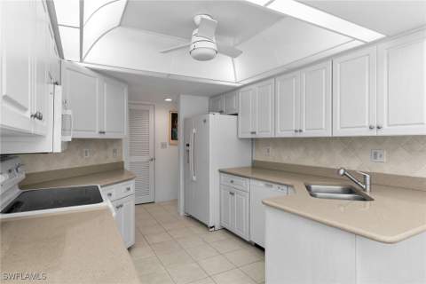 929 Collier Ct B201, Marco Island FL - photo 14 of 31