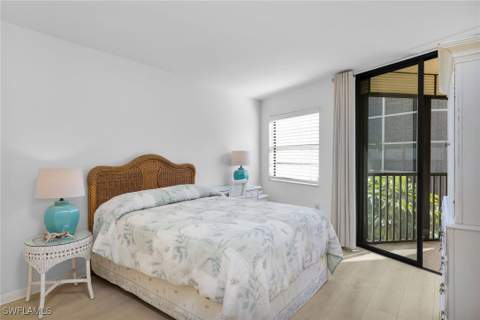929 Collier Ct B201, Marco Island FL - photo 22 of 31