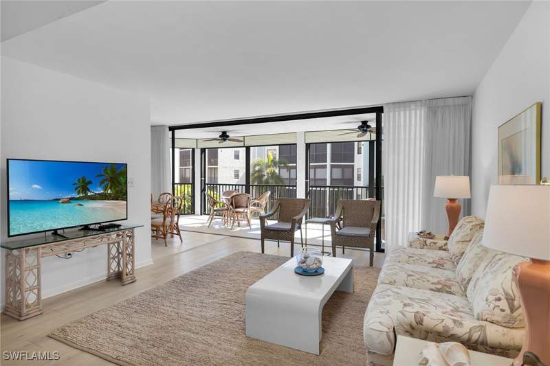 2 bedroom Condominium at 929 Collier Ct B201, Waters Edge At Marco Beach, Marco Island — photo 4