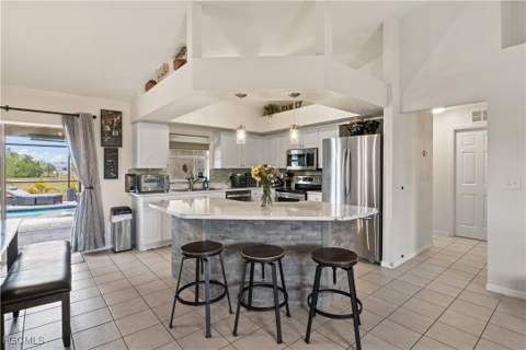 927 NW 12th Ter, Cape Coral FL - photo 8 of 34