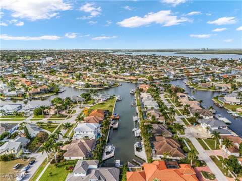 25 Covewood Ct, Marco Island FL - photo 6 of 34